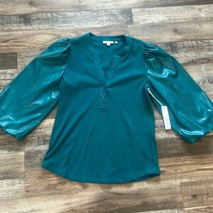 Chicos Ribbed long sleeve with pleather sleaves